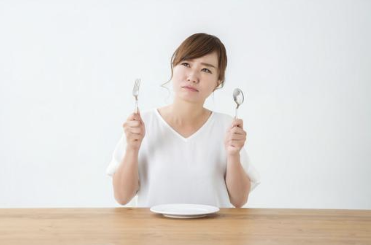 ヘルシーな朝食と一杯の水
